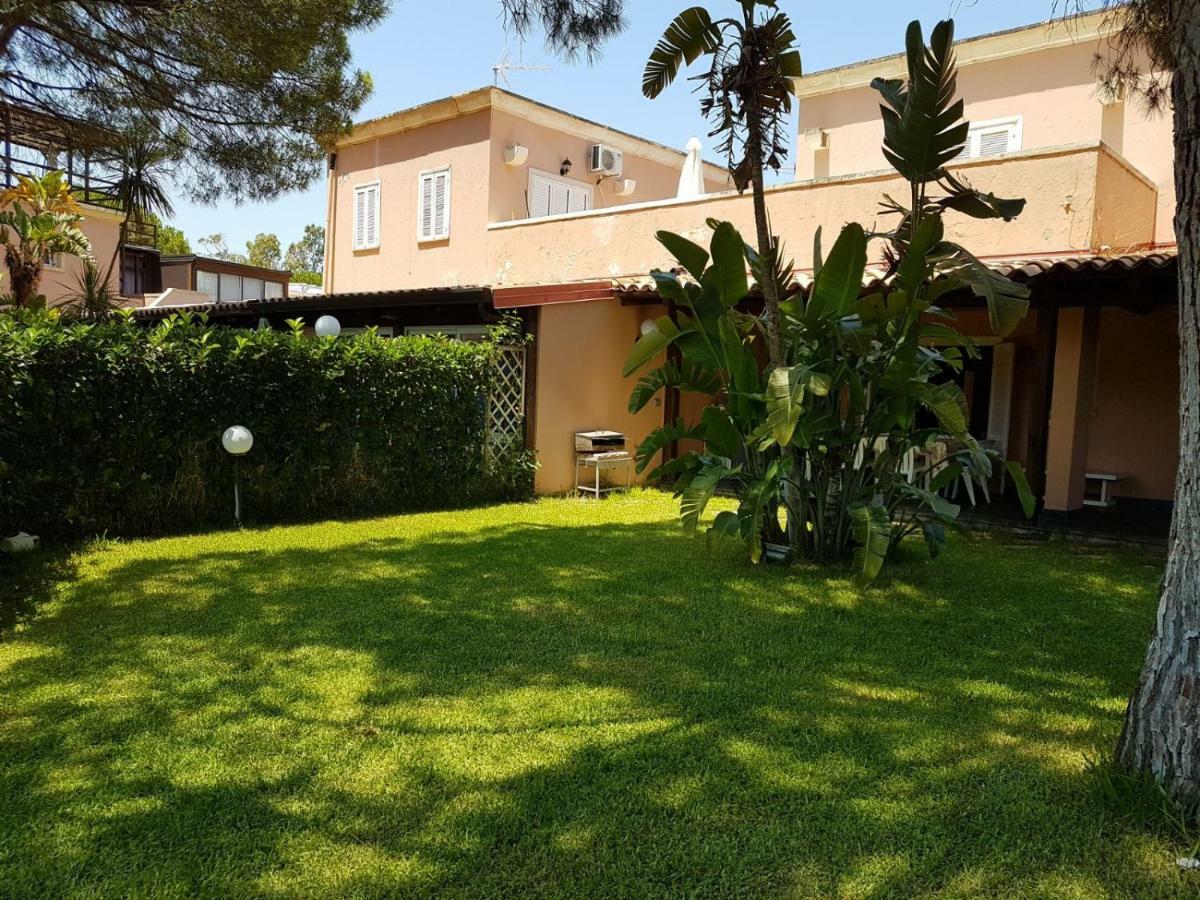Villetta Nella Baia Furnari Exterior foto