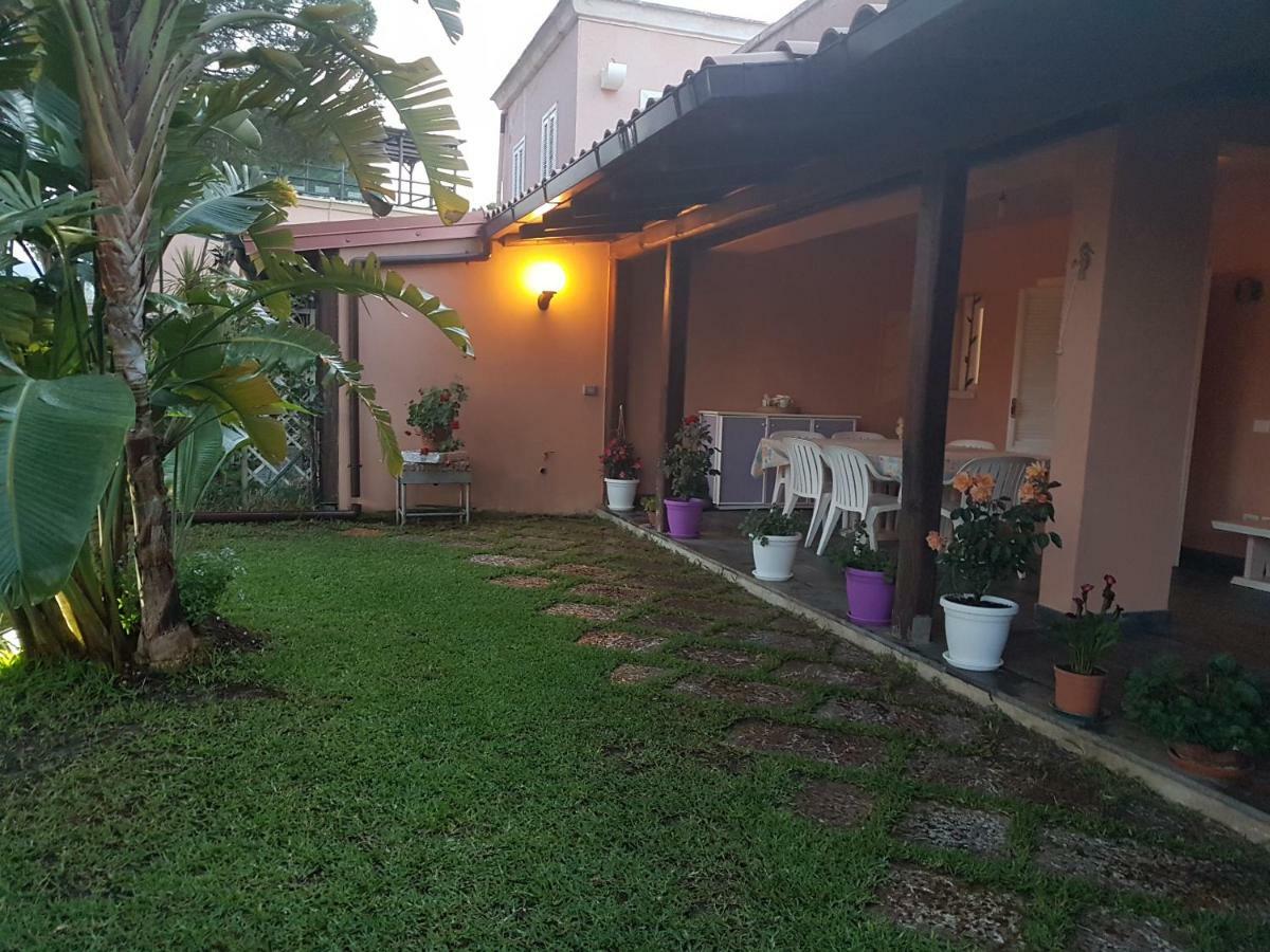 Villetta Nella Baia Furnari Exterior foto